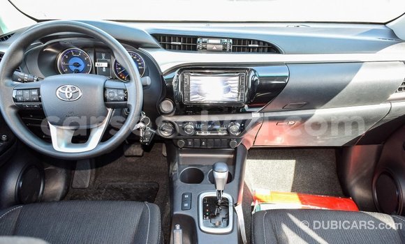 Acheter Import Voiture Toyota Hilux Autre à Import - Dubai, East Mahé Acheter Import Voiture Toyota Hilux Autre à Import - Dubai, East Mahé