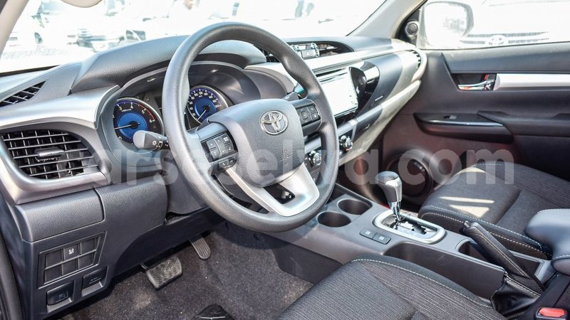 Big with watermark toyota hilux east mah%c3%a9 import dubai 5407