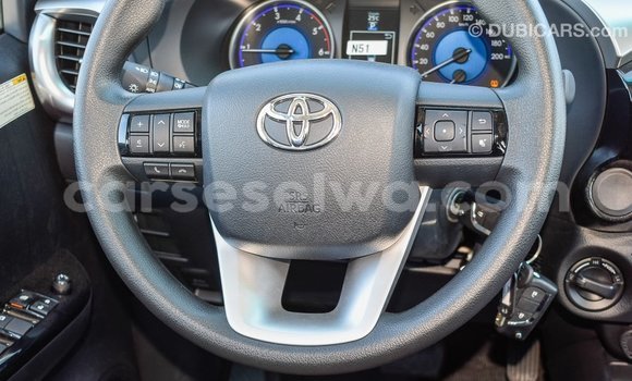 Acheter Import Voiture Toyota Hilux Autre à Import - Dubai, East Mahé Acheter Import Voiture Toyota Hilux Autre à Import - Dubai, East Mahé