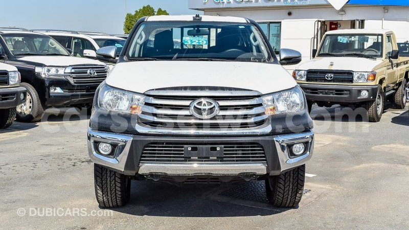 Big with watermark toyota hilux east mah%c3%a9 import dubai 5408