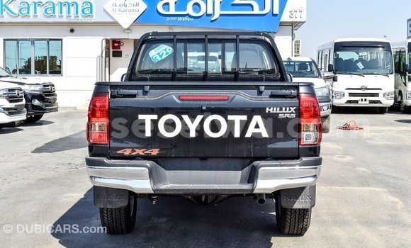 Acheter Import Voiture Toyota Hilux Noir à Import - Dubai, East Mahé Acheter Import Voiture Toyota Hilux Noir à Import - Dubai, East Mahé