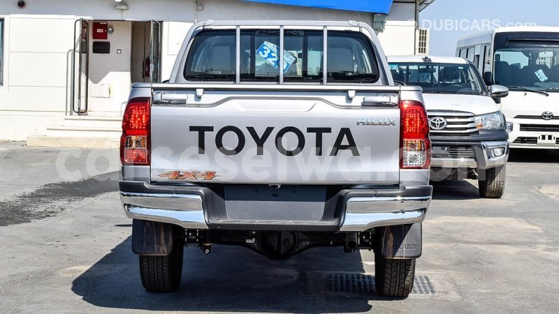 Big with watermark toyota hilux east mah%c3%a9 import dubai 5409