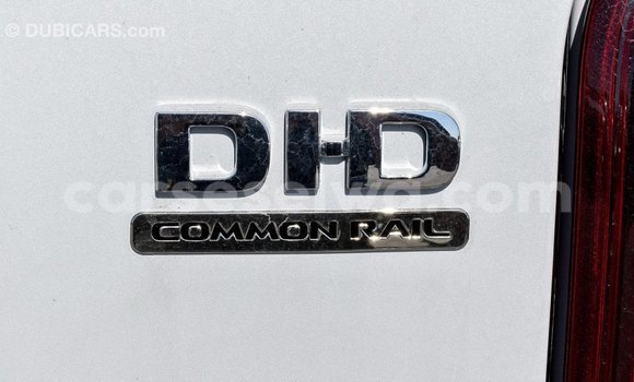 Acheter Import Voiture Mitsubishi L200 Blanc à Import - Dubai, East Mahé Acheter Import Voiture Mitsubishi L200 Blanc à Import - Dubai, East Mahé