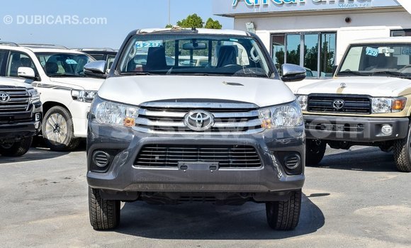 Acheter Import Voiture Toyota Hilux Autre à Import - Dubai, East Mahé Acheter Import Voiture Toyota Hilux Autre à Import - Dubai, East Mahé