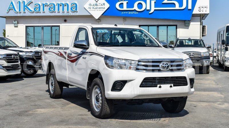 Big with watermark toyota hilux east mah%c3%a9 import dubai 5413