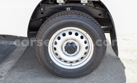 Acheter Import Voiture Toyota Hilux Blanc à Import - Dubai, East Mahé Acheter Import Voiture Toyota Hilux Blanc à Import - Dubai, East Mahé