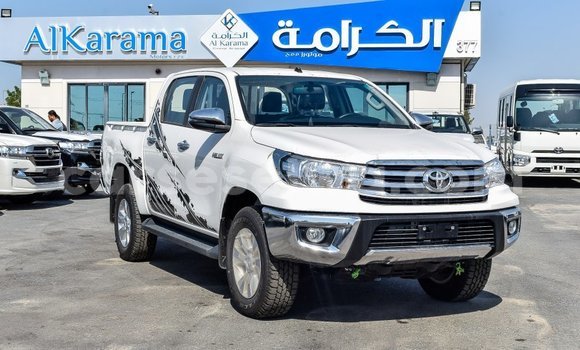 Acheter Import Voiture Toyota Hilux Blanc à Import - Dubai, East Mahé Acheter Import Voiture Toyota Hilux Blanc à Import - Dubai, East Mahé