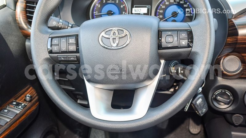 Big with watermark toyota hilux east mah%c3%a9 import dubai 5414