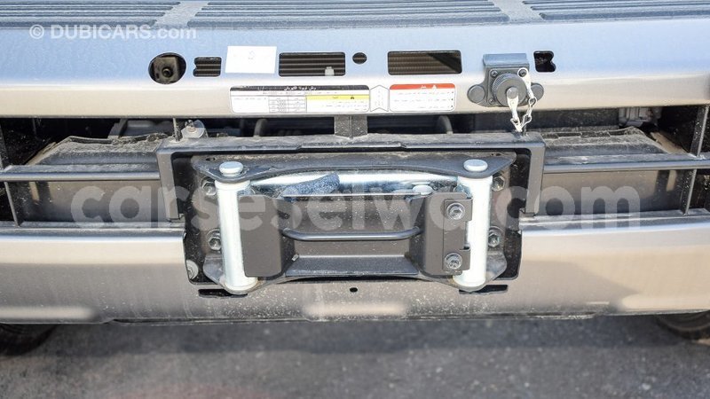 Big with watermark toyota land cruiser east mah%c3%a9 import dubai 5415