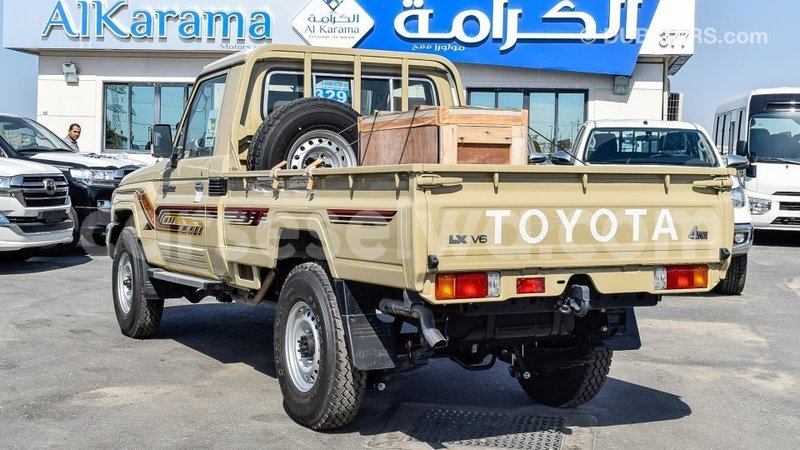Big with watermark toyota land cruiser east mah%c3%a9 import dubai 5415