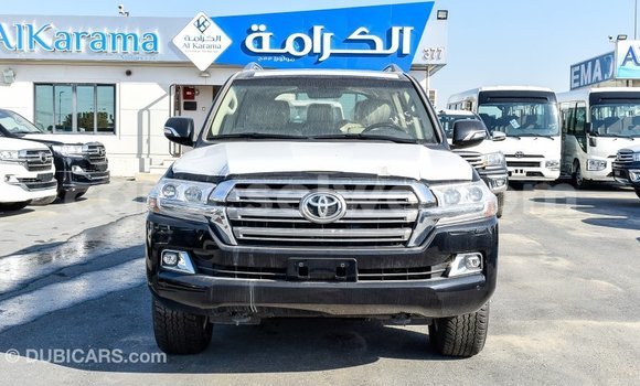 Acheter Import Voiture Toyota Land Cruiser Noir à Import - Dubai, East Mahé Acheter Import Voiture Toyota Land Cruiser Noir à Import - Dubai, East Mahé