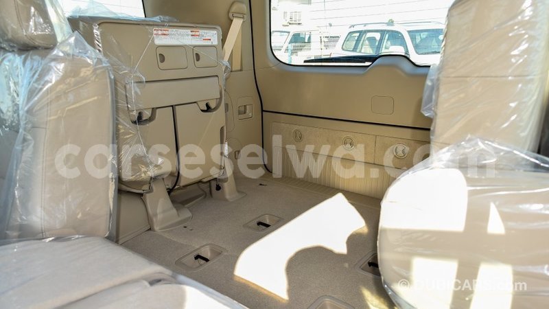 Big with watermark toyota land cruiser east mah%c3%a9 import dubai 5417