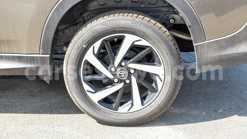 Big with watermark toyota rush east mah%c3%a9 import dubai 5418