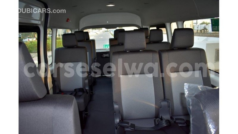 Big with watermark toyota hiace east mah%c3%a9 import dubai 5422