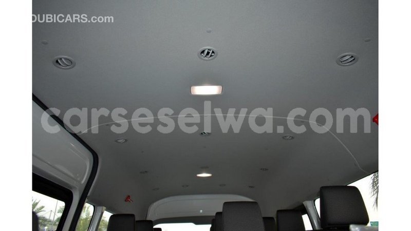 Big with watermark toyota hiace east mah%c3%a9 import dubai 5422