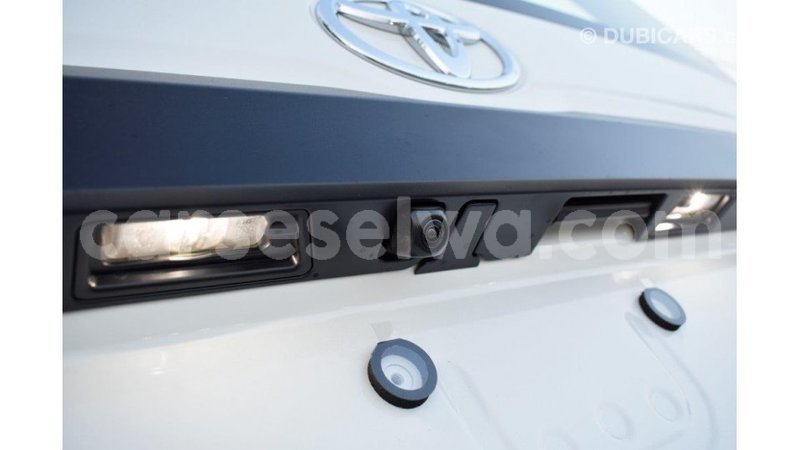 Big with watermark toyota hiace east mah%c3%a9 import dubai 5422