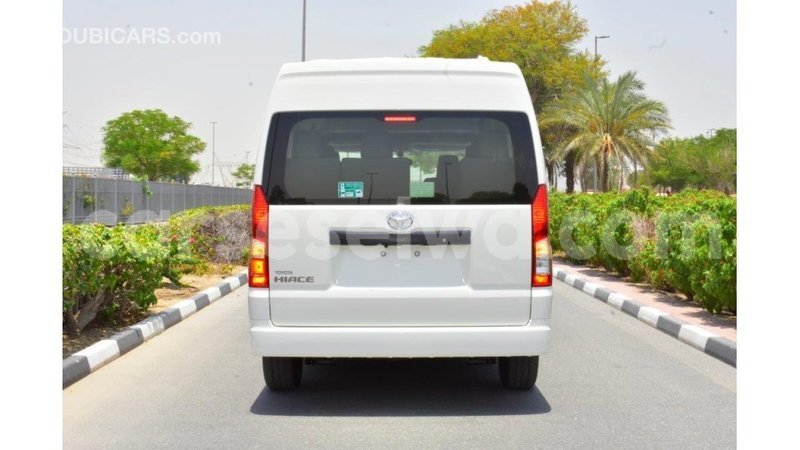 Big with watermark toyota hiace east mah%c3%a9 import dubai 5422