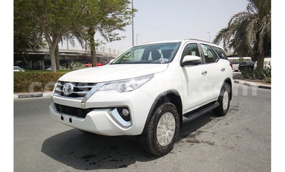 Buy Import Toyota Fortuner White Car in Import - Dubai in East Mahé Buy Import Toyota Fortuner White Car in Import - Dubai in East Mahé
