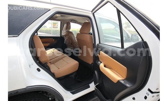 Buy Import Toyota Fortuner White Car in Import - Dubai in East Mahé Buy Import Toyota Fortuner White Car in Import - Dubai in East Mahé