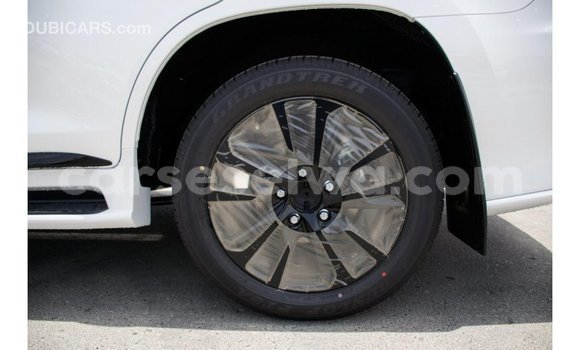 Acheter Import Voiture Lexus LX Blanc à Import - Dubai, East Mahé Acheter Import Voiture Lexus LX Blanc à Import - Dubai, East Mahé