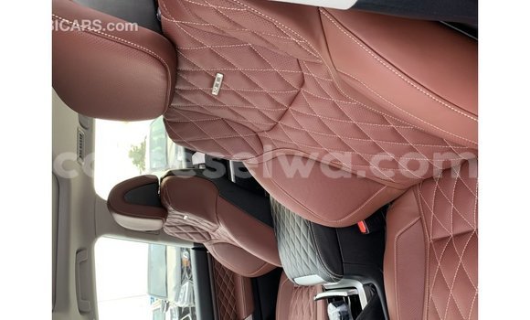 Buy Import Toyota Land Cruiser Black Car in Import - Dubai in East Mahé Buy Import Toyota Land Cruiser Black Car in Import - Dubai in East Mahé