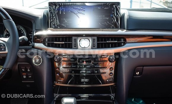 Acheter Import Voiture Lexus LX Blanc à Import - Dubai, East Mahé Acheter Import Voiture Lexus LX Blanc à Import - Dubai, East Mahé