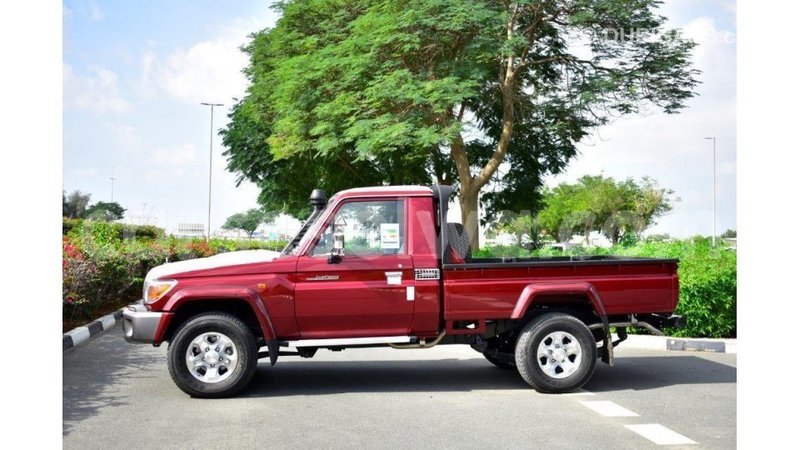 Big with watermark toyota land cruiser east mah%c3%a9 import dubai 5440