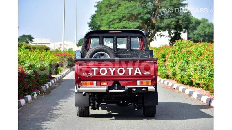 Big with watermark toyota land cruiser east mah%c3%a9 import dubai 5440