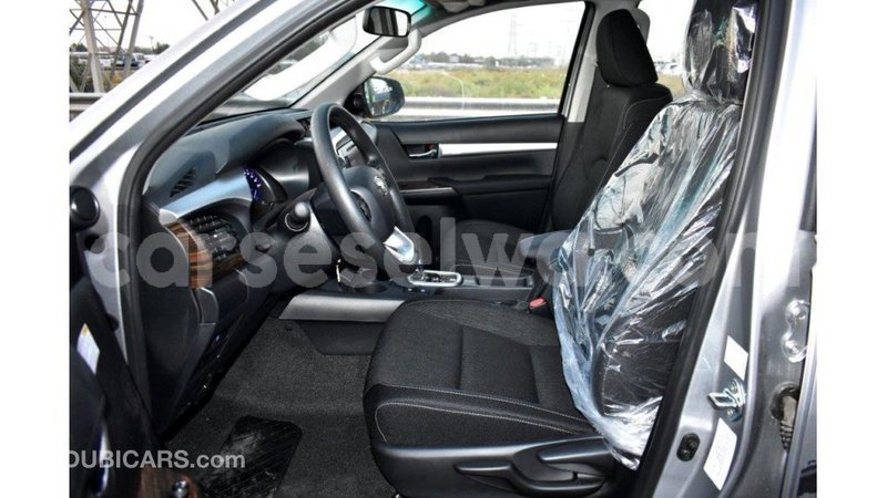 Big with watermark toyota hilux east mah%c3%a9 import dubai 5444