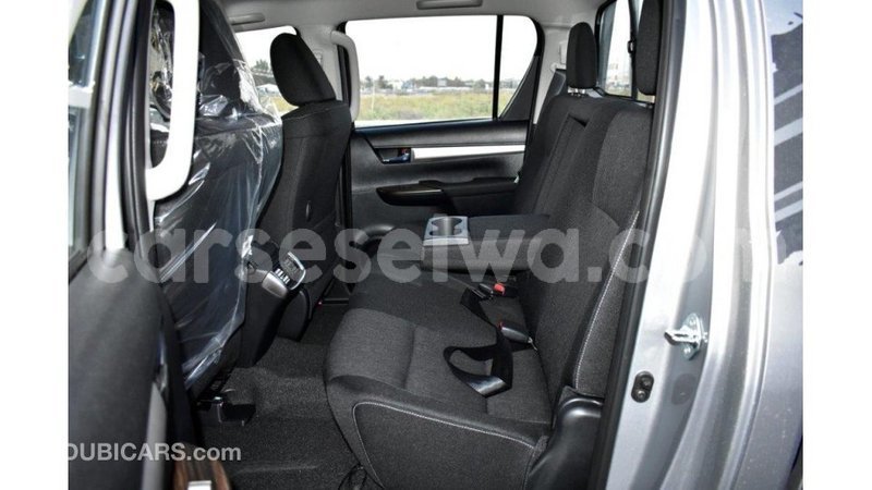 Big with watermark toyota hilux east mah%c3%a9 import dubai 5444