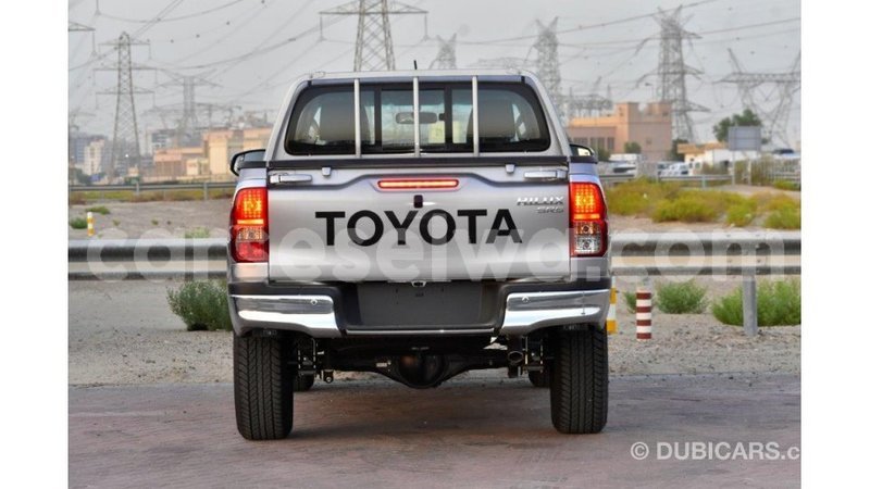 Big with watermark toyota hilux east mah%c3%a9 import dubai 5444