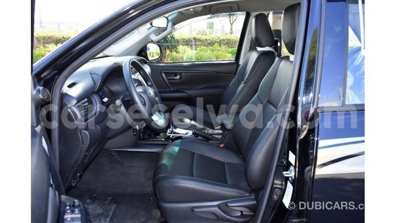 Big with watermark toyota fortuner east mah%c3%a9 import dubai 5449