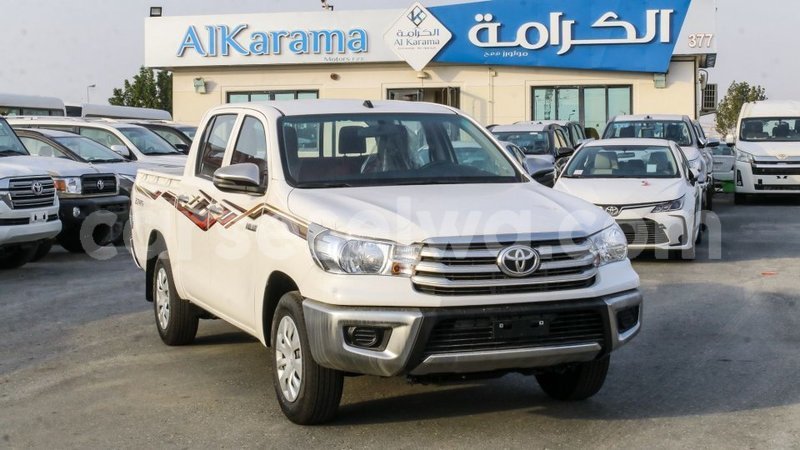Big with watermark toyota hilux east mah%c3%a9 import dubai 5459