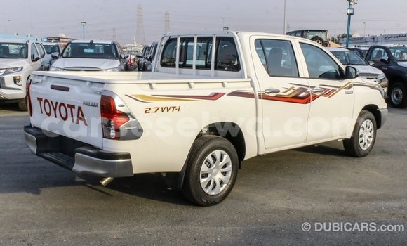 Acheter Import Voiture Toyota Hilux Blanc à Import - Dubai, East Mahé Acheter Import Voiture Toyota Hilux Blanc à Import - Dubai, East Mahé