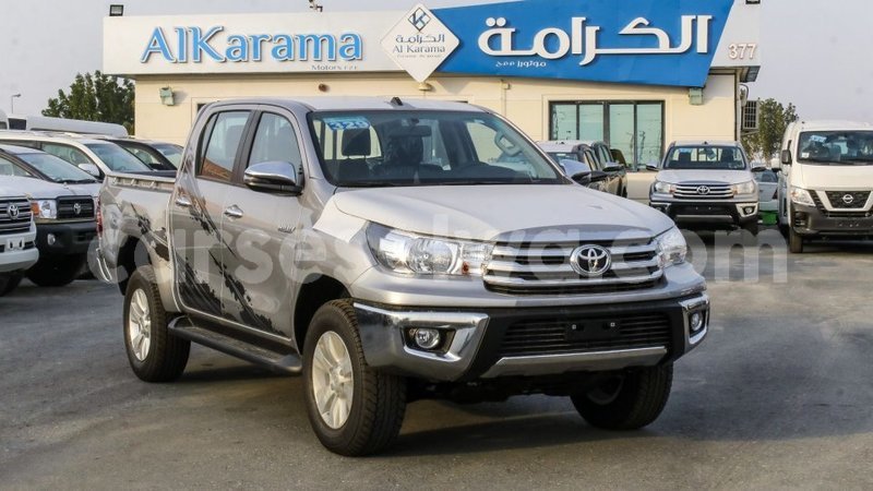 Big with watermark toyota hilux east mah%c3%a9 import dubai 5460