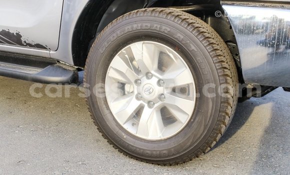 Acheter Import Voiture Toyota Hilux Autre à Import - Dubai, East Mahé Acheter Import Voiture Toyota Hilux Autre à Import - Dubai, East Mahé