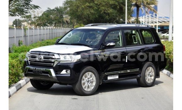 Buy Import Toyota Land Cruiser Black Car in Import - Dubai in East Mahé Buy Import Toyota Land Cruiser Black Car in Import - Dubai in East Mahé
