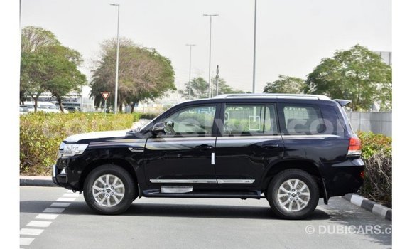 Buy Import Toyota Land Cruiser Black Car in Import - Dubai in East Mahé Buy Import Toyota Land Cruiser Black Car in Import - Dubai in East Mahé