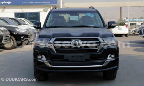 Acheter Import Voiture Toyota Land Cruiser Noir à Import - Dubai, East Mahé Acheter Import Voiture Toyota Land Cruiser Noir à Import - Dubai, East Mahé