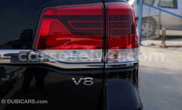 Acheter Import Voiture Toyota Land Cruiser Noir à Import - Dubai, East Mahé Acheter Import Voiture Toyota Land Cruiser Noir à Import - Dubai, East Mahé