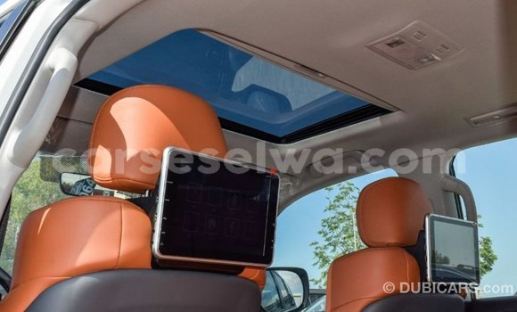 Acheter Import Voiture Toyota Land Cruiser Blanc à Import - Dubai, East Mahé Acheter Import Voiture Toyota Land Cruiser Blanc à Import - Dubai, East Mahé