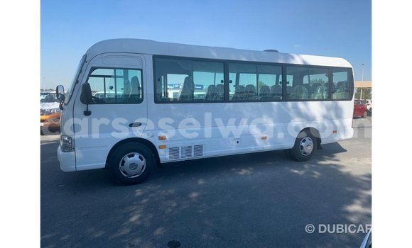 Buy Import Hyundai Accent White Car in Import - Dubai in East Mahé Buy Import Hyundai Accent White Car in Import - Dubai in East Mahé