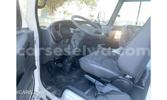 Buy Import Hyundai Accent White Car in Import - Dubai in East Mahé Buy Import Hyundai Accent White Car in Import - Dubai in East Mahé