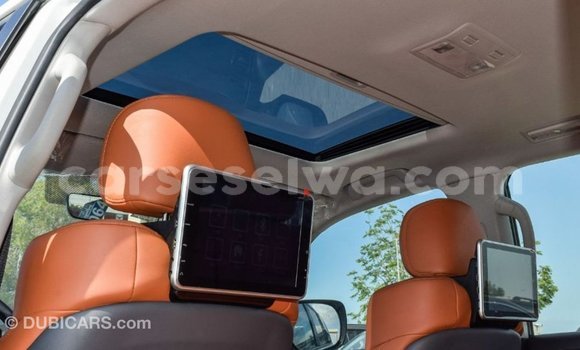 Acheter Import Voiture Toyota Land Cruiser Blanc à Import - Dubai, East Mahé Acheter Import Voiture Toyota Land Cruiser Blanc à Import - Dubai, East Mahé