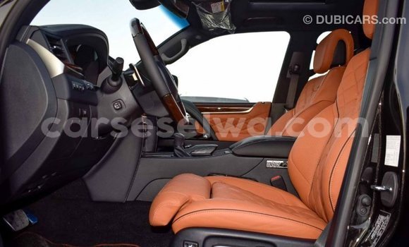 Acheter Import Voiture Lexus LX Noir à Import - Dubai, East Mahé Acheter Import Voiture Lexus LX Noir à Import - Dubai, East Mahé