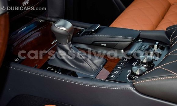 Acheter Import Voiture Lexus LX Noir à Import - Dubai, East Mahé Acheter Import Voiture Lexus LX Noir à Import - Dubai, East Mahé