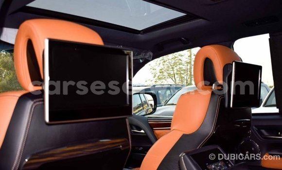 Acheter Import Voiture Lexus LX Noir à Import - Dubai, East Mahé Acheter Import Voiture Lexus LX Noir à Import - Dubai, East Mahé