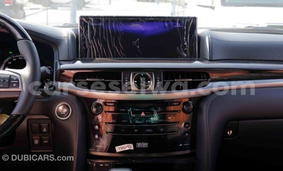 Acheter Import Voiture Lexus LX Blanc à Import - Dubai, East Mahé Acheter Import Voiture Lexus LX Blanc à Import - Dubai, East Mahé