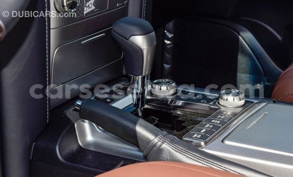 Acheter Import Voiture Toyota Land Cruiser Noir à Import - Dubai, East Mahé Acheter Import Voiture Toyota Land Cruiser Noir à Import - Dubai, East Mahé