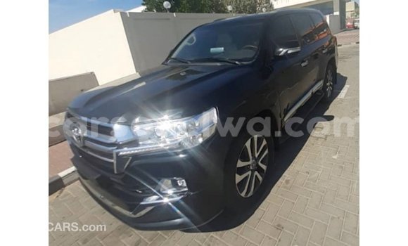 Acheter Import Voiture Toyota Land Cruiser Noir à Import - Dubai, East Mahé Acheter Import Voiture Toyota Land Cruiser Noir à Import - Dubai, East Mahé